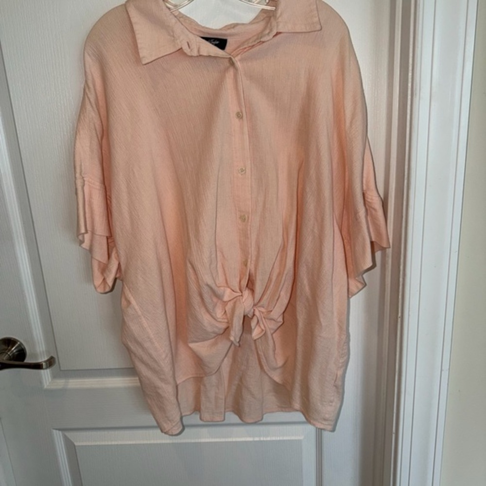 Lord & Taylor Peach Button-Front Tie-Hem Blouse
